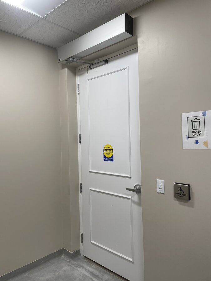 Surface-mounted door closer installation
